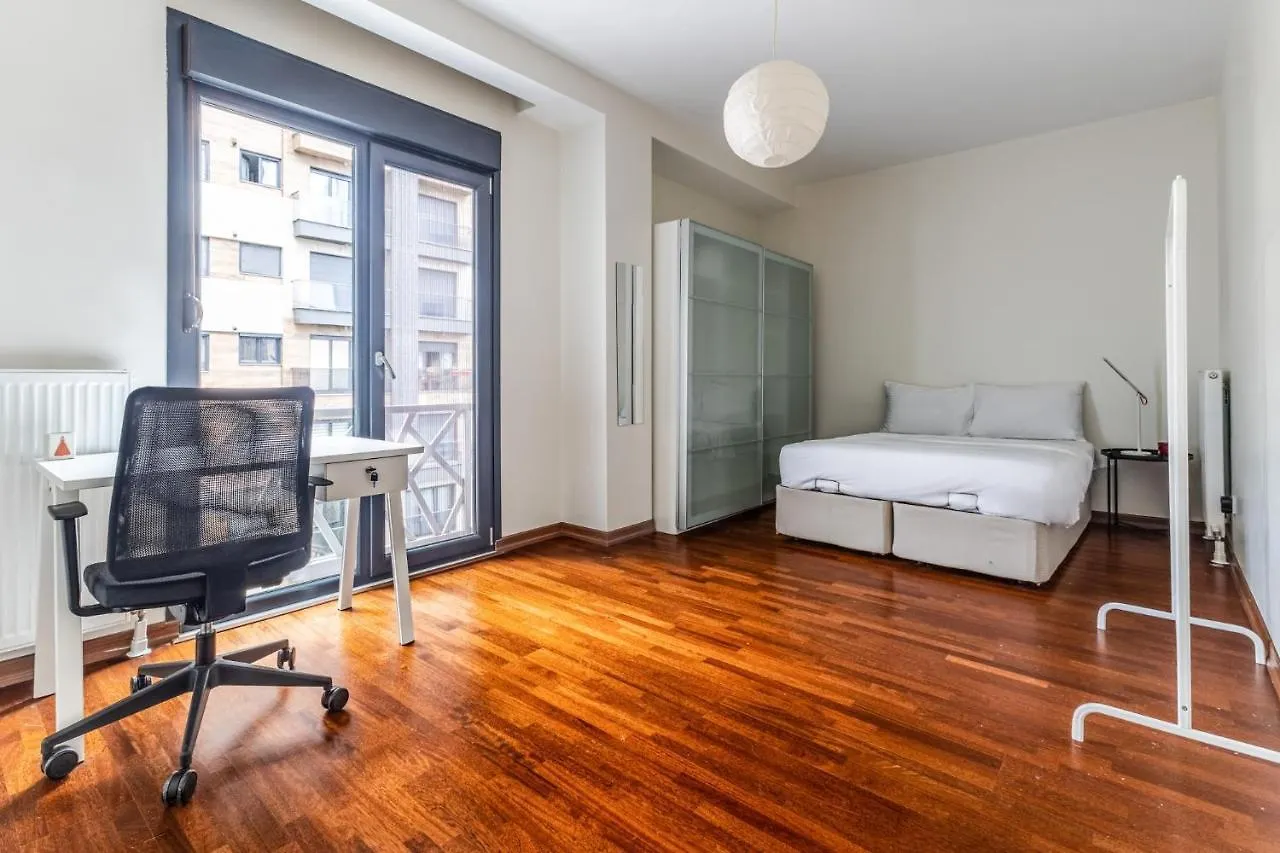 Апартаменты Spacious Flat Near Bagdat Avenue In Suadiye Стамбул