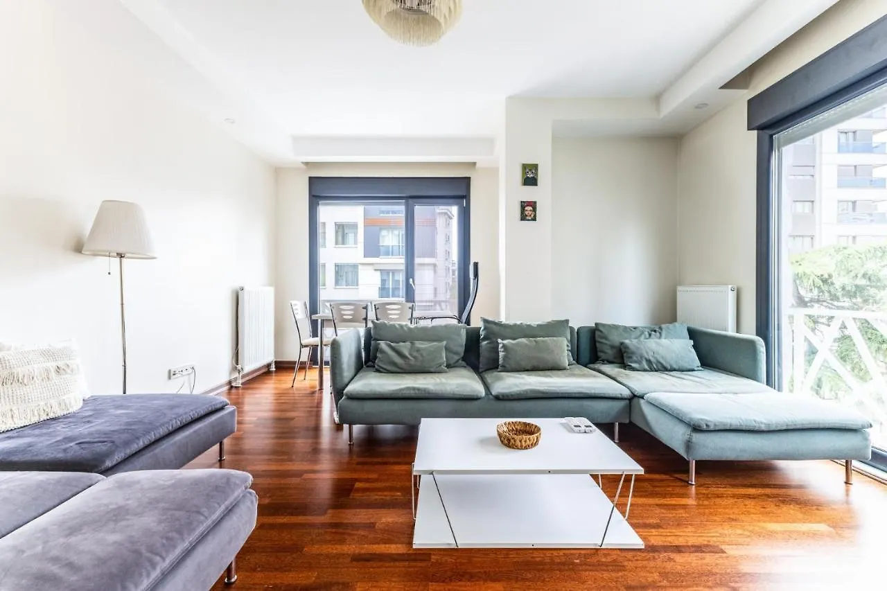 Апартаменты Spacious Flat Near Bagdat Avenue In Suadiye Стамбул 0*,